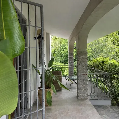 Villa Riviera By The Sea *