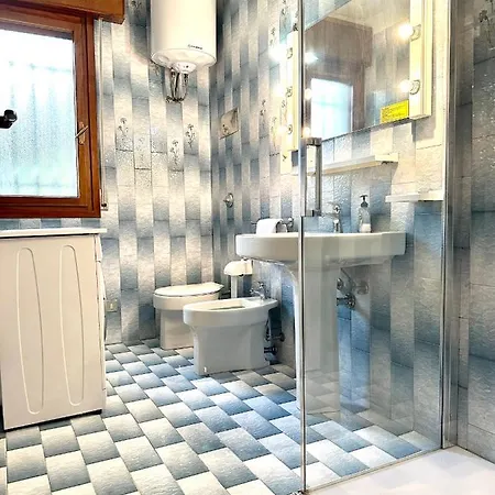 Villa Riviera By The Sea