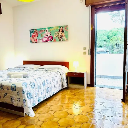 Villa Riviera By The Sea *