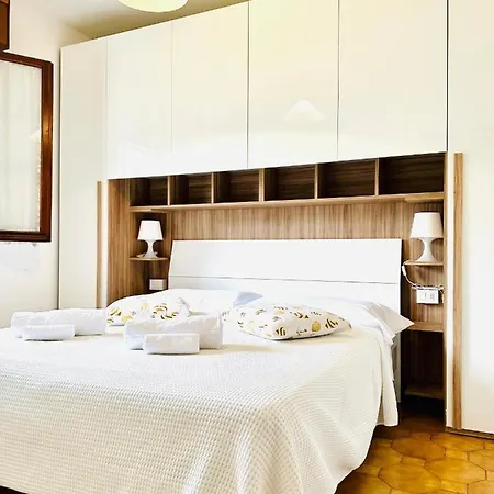 Villa Riviera By The Sea